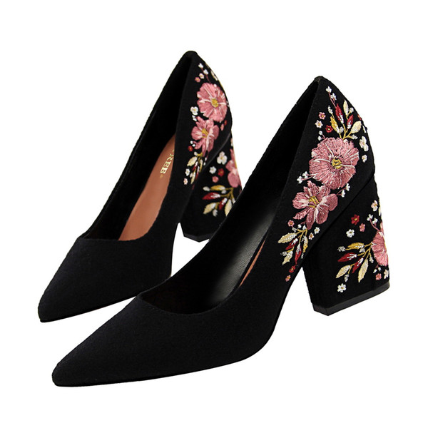 Slip-on Retro Flower Printed Lady Dress Shoes Women Heels Pumps Festival Party Wedding Shoes High Heels Chunky Formal Pumps GWS525