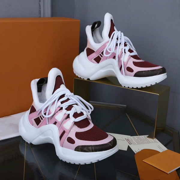 Hot couples shoes fashion casual shoes high-end quality flat shoes 35-45 classic hot style (with box + dust bag)