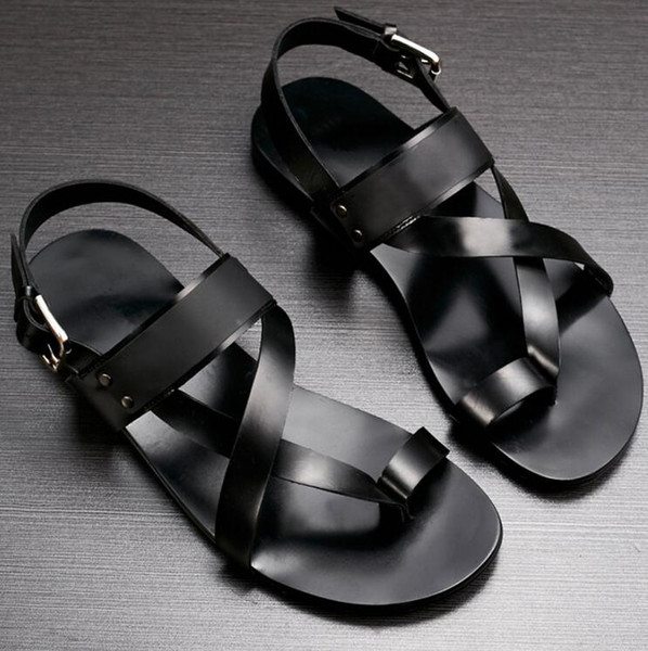 New clip toe fashion leather sandals authentic summer cut out men's leather Roman sandals men's buckle strap shoes British men