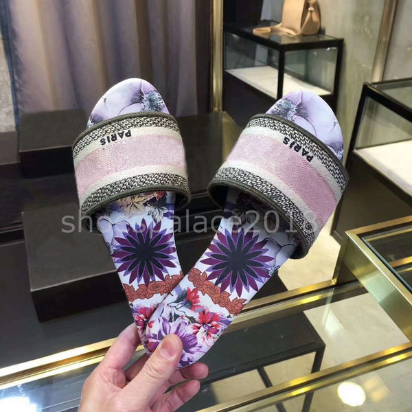 Paris Luxury Designer Slipper Nice Summer Sandals Beach Slide Slippers Ladies Knitting Flip Flops Loafers Leather Floral Color with Box