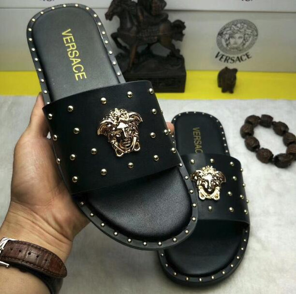 Palazzo Medusa Pool Slides With Embossed Medusa Head Rubberised Slip-On Rubber Pvc Sandals Slippers Fashion Slippers 51Versace