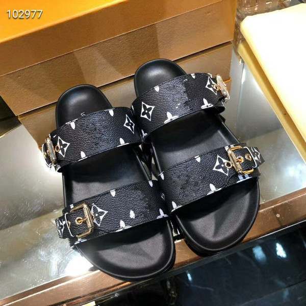 2019 High Quality Luxury Designer Mens Womens Summer Rubber Sandals Beach Slide Fashion Scuffs Slippers Indoor Shoes Size 36-46 With Byd0214