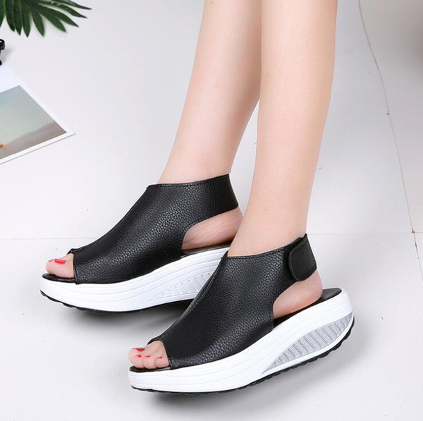 2019 Ladies fashion casual shoes Summer Sandals Slipper Beach shoes Black/Red Non-slip rubber sole Women shoes Work/home Platforms Wedge Y71