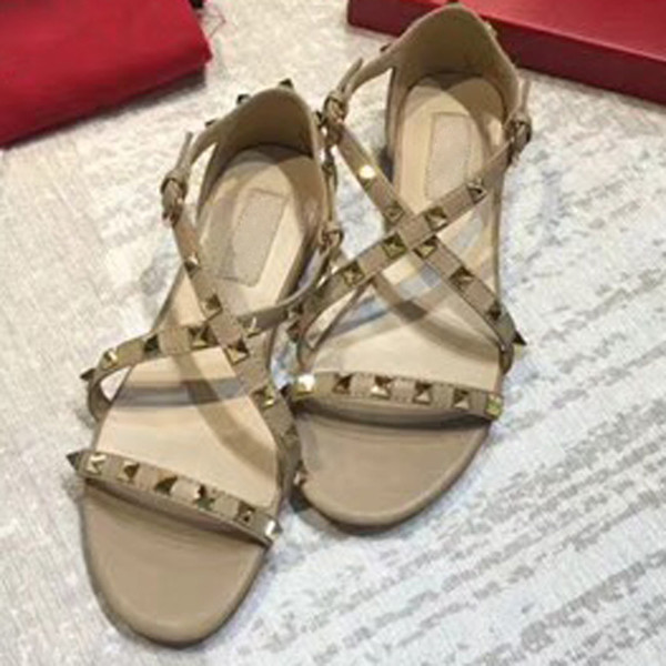 Woman Summer Sandals Rivets big bowknot Flip Flops Beach Sandalias Femininas Flat Jelly Designer Sandals Channel