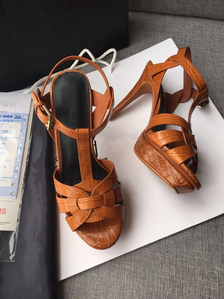 New summer dress women's shoes tribute sandals t belt ultra flat sandals designer slideshow women's shoes party classic stone pattern