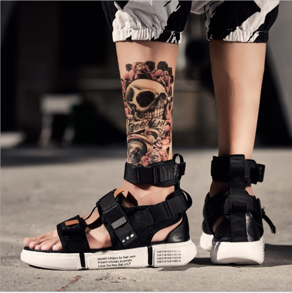 2019 New arrivel men Summer gladiator sandals Anti-slipping Open Toe Platform Outdoor slippers soft-soled Water Shoes size 39-44