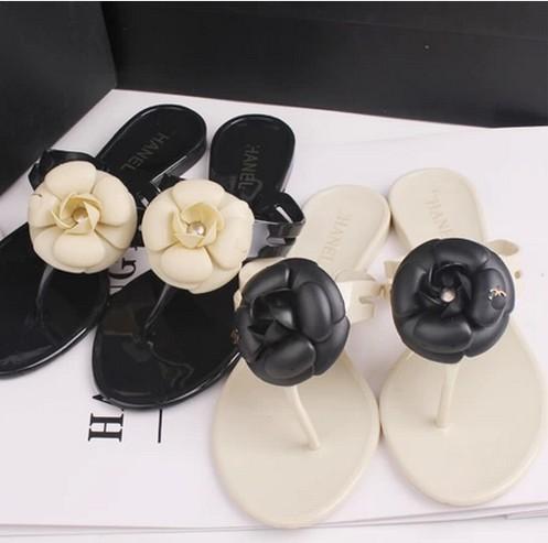 Factory outlets Wholesale Summer New Camellia Slippers Women Crystal Flower Flip-Flops Sandals Flat Jelly Shoes Sandals