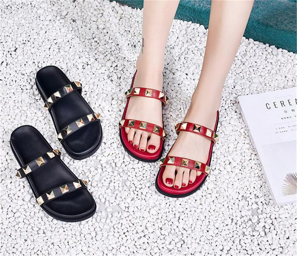 Women Designer Slippers Luxury Women Slippers New Arrival Hot Sale Rivets Style Fashion Style Classic Red and Black Color AAA Quality Sandal