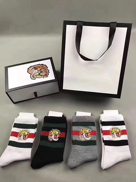 New 4pairs Embroidery tiger head Socks Antibacterial Deodorant Cotton Fashion Unisex Socks 2white 1black 1grey Sport designer Socks