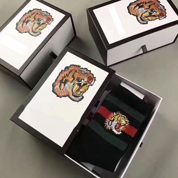 2018 Fashion top designer socks luxury brand embroidered wolf tiger head elasticized cutton men socks 4 pairs with original box