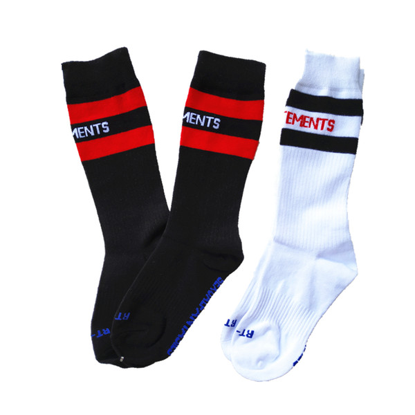 VETEMENTS stockings off Black White vetements sport Socks Hip Hop Style Socks Letter mens designer Athletes stocking fear god