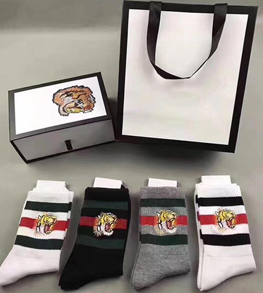 hight quality 4pairs 2white 1black 1grey Embroidery tiger head Socks Antibacterial Deodorant Cotton Fashion Unisex Sport Socks shoes