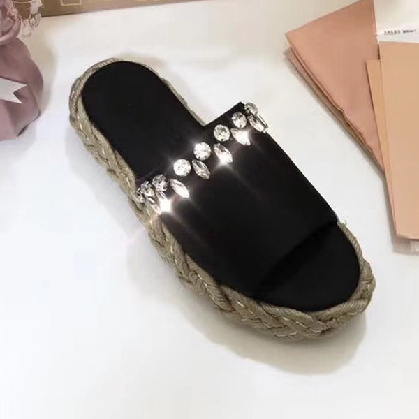 Genuine Leather Brand New Women Thong Sandals Summer Women Beach Sandals Famous Flip Fllops size35-39