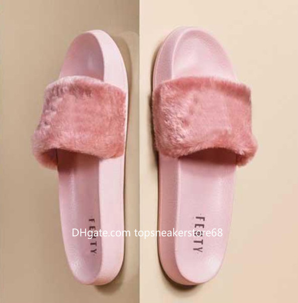 Classic designer Rihanna with ladies and men's slippers indoor sandals fashion wear pink black fur slippers with the same paragraph