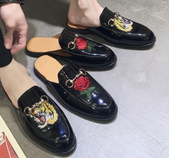 2019 Women Slippers Mules Flats Suede mule shoes Designer Fashion Men Genuine Leather Loafers Shoes with Metal Chain 35-48