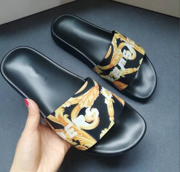 2019 The latest hot style Fashion Prevent slippery slippers for men women Hot unisex beach flip flops slipper men sandals ORIGINAL men shoes