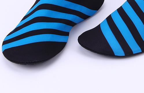 Hot Sale-ble Sports Shoes Men and Women Surf Aqua Beach Water Shoes Yoga Swim Diving socks beach soft shoe