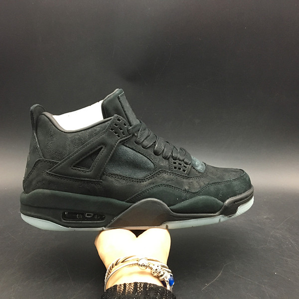 KAWS x Air 4 Black 930155-001 4s IV Kicks Men Basketball Sports Shoes Sneakers High Quality Trainers With Original Box