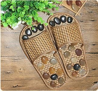 Wholesale rattan grass natural cobblestone foot massage slippers acupoint shoes summer men and women home couple slippers