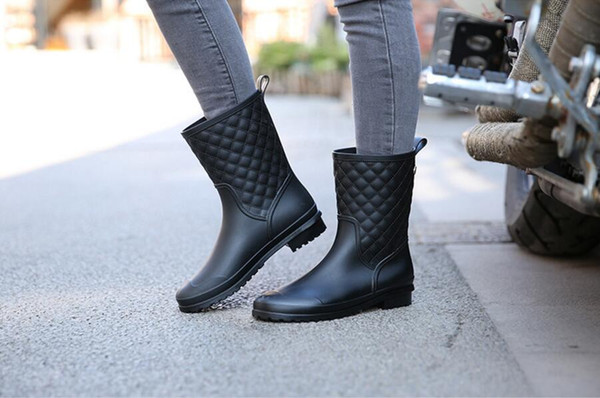 Hot Sale-eled Buckle Round Toe Shoe Waterproof Middle tube Rain Boots bota feminina salto alto para rod