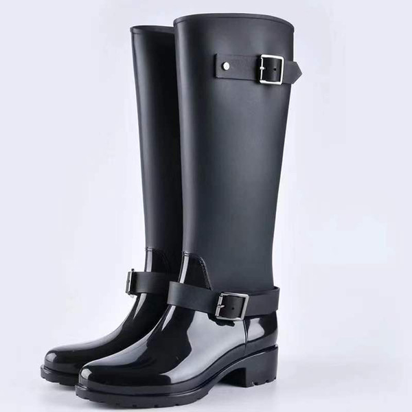 2020 New fashion rain shoes women waterproof rain boots antiskid long tube water shoes Korean medium tube adult water boots women