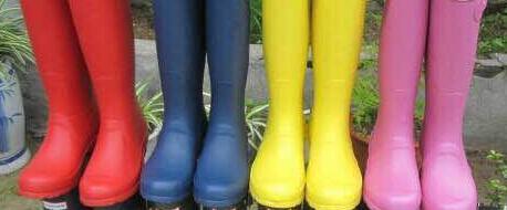 2018 new Tall Rain Boot Women Wellies Rainboots Ms. Glossy Wellington Rain Boots Wellington Knee Boots Fast Delivery