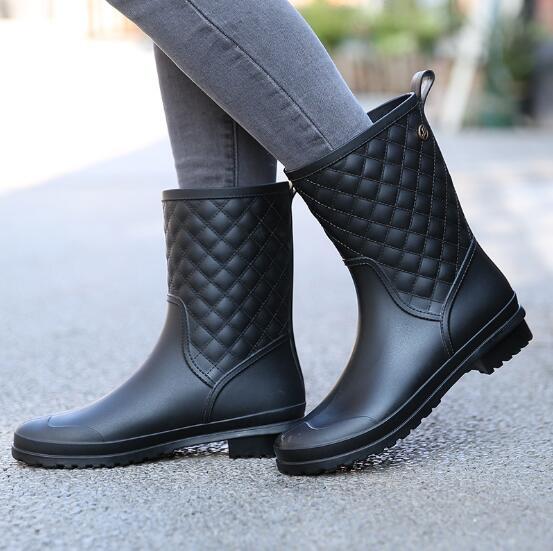 Fashionable new plaid casual shoes women rain boots non-slip water shoes in tube womens adult rain boots