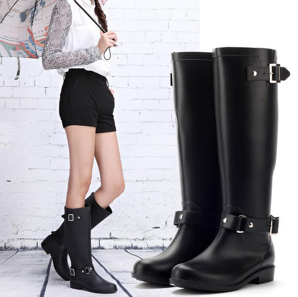 Fashion PVC Women Rain Boots Buckle Girls Ladies Rubber Shoes For Casual Walking Hunting Outdoor Waterproof Female Low Heels Rainboots Zip