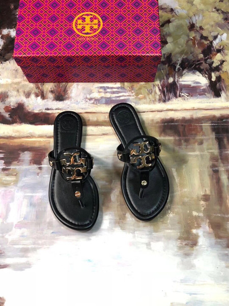 For Sale Luxury Designer Women Flats Sandals 2019 Fashion Luxury Designers Women Shoes Flower Printed Slippers with flip-flops