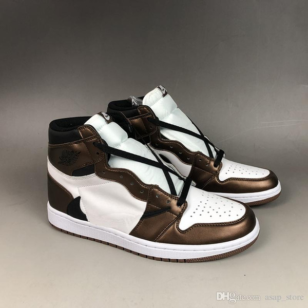 1s Travis Scotti 1 High OG TS SP Basketball Shoes 1 Brown White Black Upside-down Hook Designer Shoes Fashion Sneaker with box