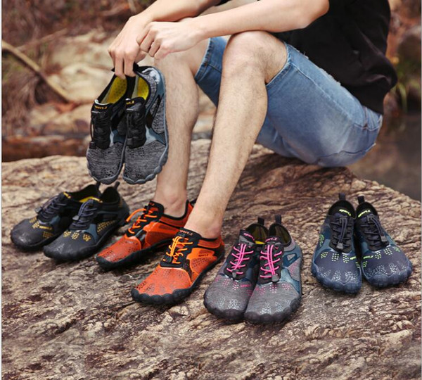 2019 new men and women beach shoes five fingers swimming shoes straps cross-country skid outdoor climbing shoes breathable upstream sandals