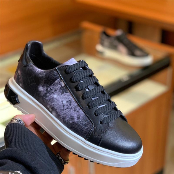 Cheap Price High Quality Luxury Designer Shoes Casual Men Shoes 2 Colors Outdoor Sports Sneakers Top Quality Flat Sole with box