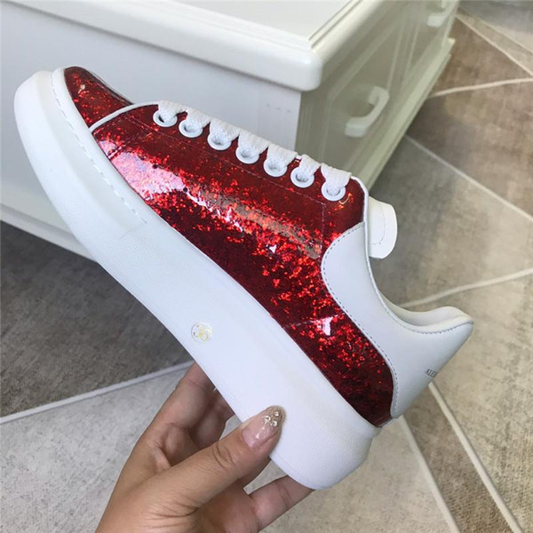 New Leisure Sports Comfort Baitao Couple Leisure Shoes Leather Thick Soled Shoes Leather Covered Bright Pieces Fashion Designer Shoes