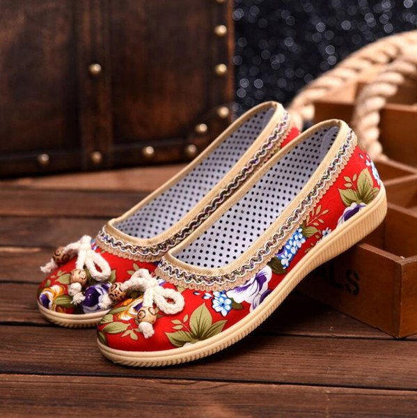 new fashion national wind embroidered shoes old Beijing cloth shoes breathable non-slip dance shoes size 35-40