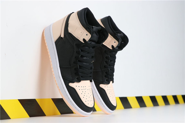 New 1 High OG Crimson Tint i pink black MEN casual designer Shoes women men sneakers sports outdoor trainers with box TOP QUALITY