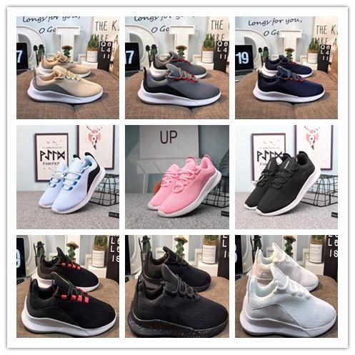 New Hot-selling Running Shoes for Men and Women in 2019 Black, White and Pink Designers Sports Leisure Shoes Size 36-44