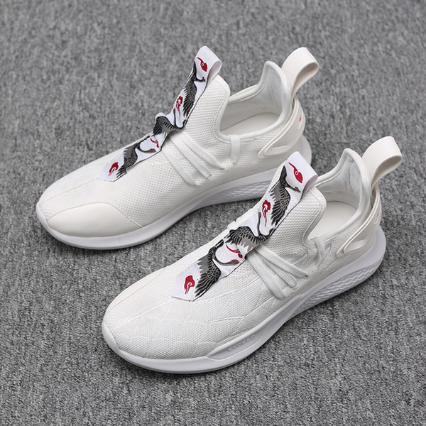 Hot style Chinese style hand embroidered fashion white mesh breathable casual sports shoes thick soles comfortable wear resistant shoes