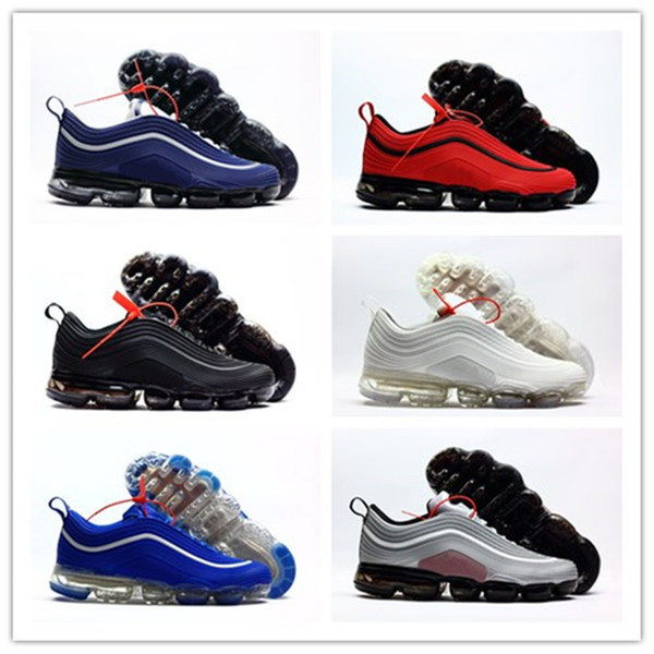 Free freight 2018 couple shoes Triple Running shoes Og Metallic Gold Mens trainers Women sports Shoes sneakers size 5.5-11