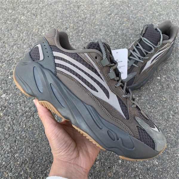 Fashion Kanye West Dad Sneaker 700 V2 Static Geode Grey Running Shoes Best quality Mens Women Trainers 700 Sports Sneakers Size 36-46