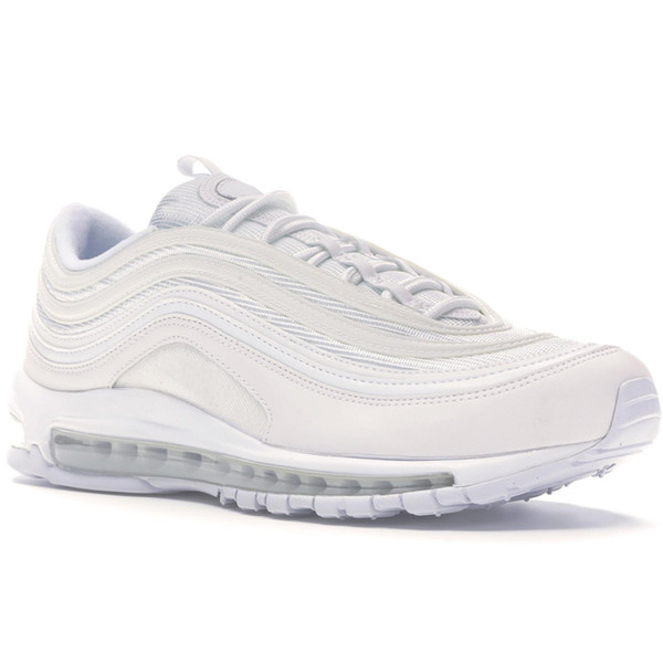 Hot Sell Designer Shoes Mens Running Shoes Plus Designer Sports Shoes For Women Sneakers Trainers Silver White Black Gold White Black