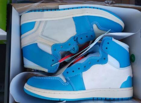 1 Chicago red Powder Blue UNC White 1S Sneakers Man Sneaker High Quality Men Women Basketball Shoes