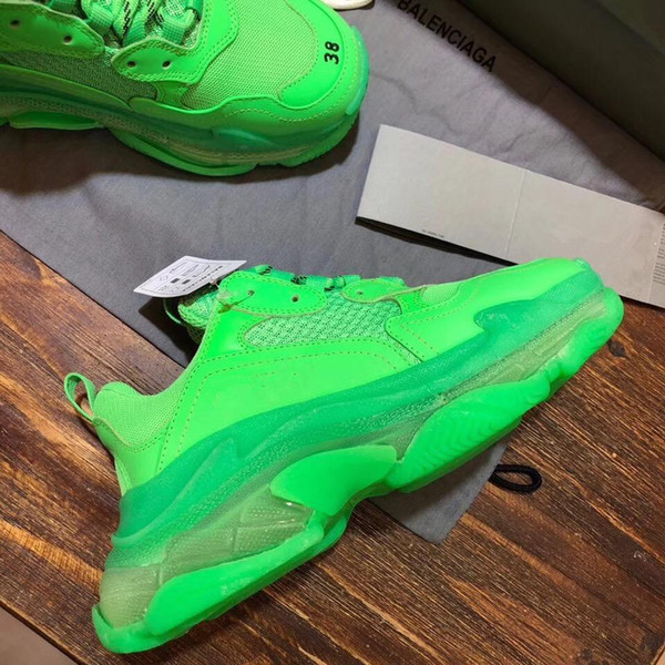 New Fluorescent Green Luxury Triple S Designer Dad Make Old Sneaker Fashion Paris 17FW Triple-S Casual Shoes with Box size 35-45