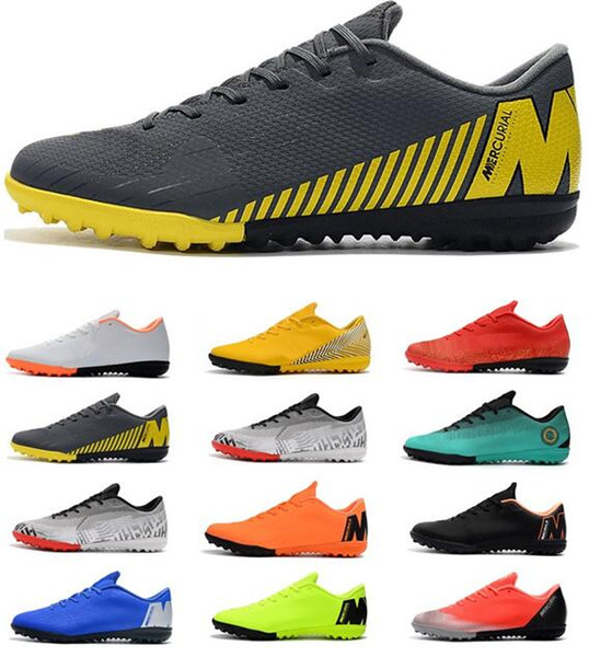 2019 New Vapores X XII Pro TF Men Designer Soccer Shoes Predator Mania Soccer Cleats World Cup Football Boots botines futbol