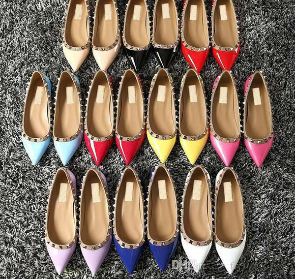 2018 Designer women flat shoes party fashion rivets girls sexy pointed Dance shoes wedding shoes flat sandals