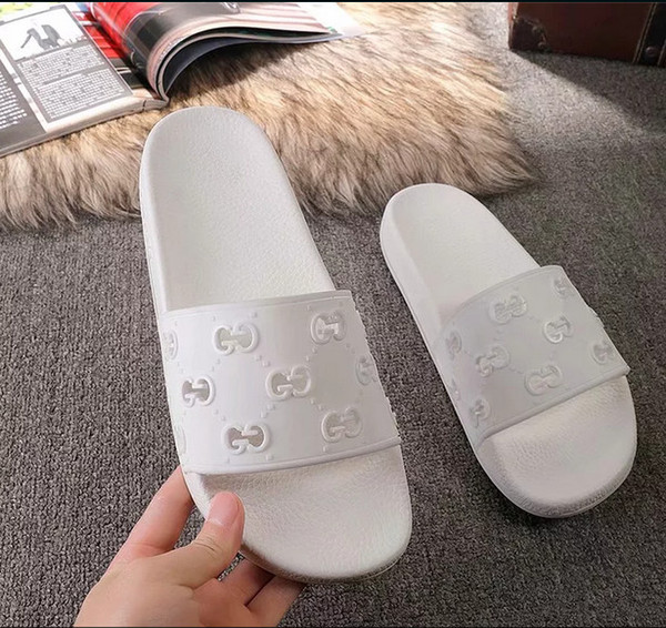 2019 Fashion Brand New Women and men Pursuit Pool Slide Sandals Leather Slippers Shoes Luxury design flip-flops with box #2118