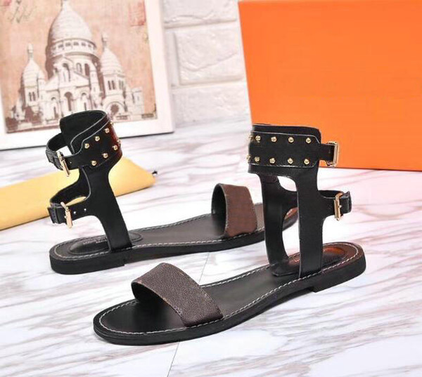 2018 new arrived luxurious womens Flat Sandals shoes fashion girl brown Sandals Summer Casual flip flop fashion Shoes 35-41 with box 0011#