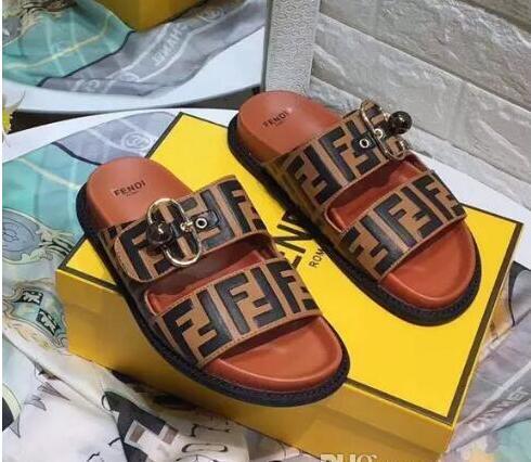 2019 fend Rubber slide sandal Floral brocade F F men slipper Gear bottoms Flip Flops striped Beach causal slipper for man