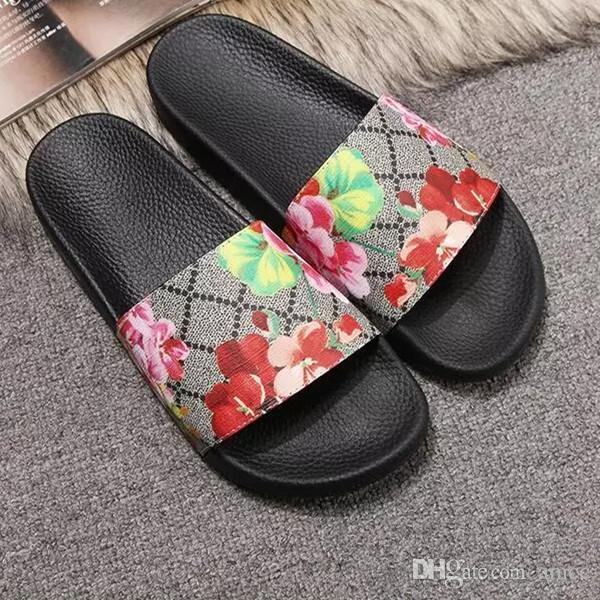 NEW Designer slipper Gear bottoms mens striped sandals causal Non-slip summer slide slippers flip flops slipper BEST QUALITY