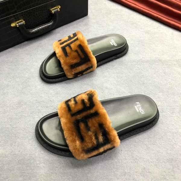 New Brown leather and sheepskin slides 8X6638A3SMF13N9 Women's Luxury Designers Slides Wool Rubber Sole Sandals Women Shoes Wholesale