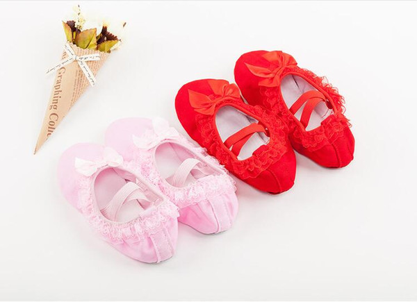 New lace comfort high quality women's shoes dancing shoes soft soles ballet shoes wholesale and retail free shipping